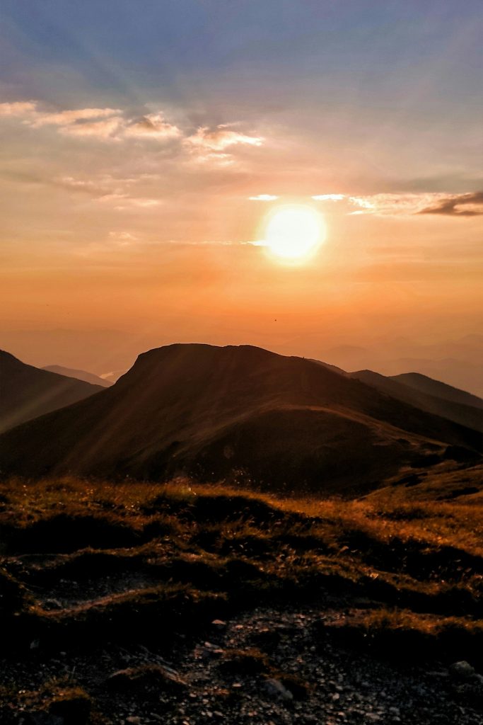 lukas-kacaliak-qy4GhOm4WAs-unsplash